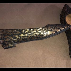 Comfortview Metallic Leopard Flats 11W